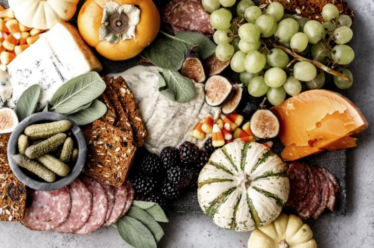 Ultimate Guide to Creating the Perfect Friendsgiving Charcuterie Board